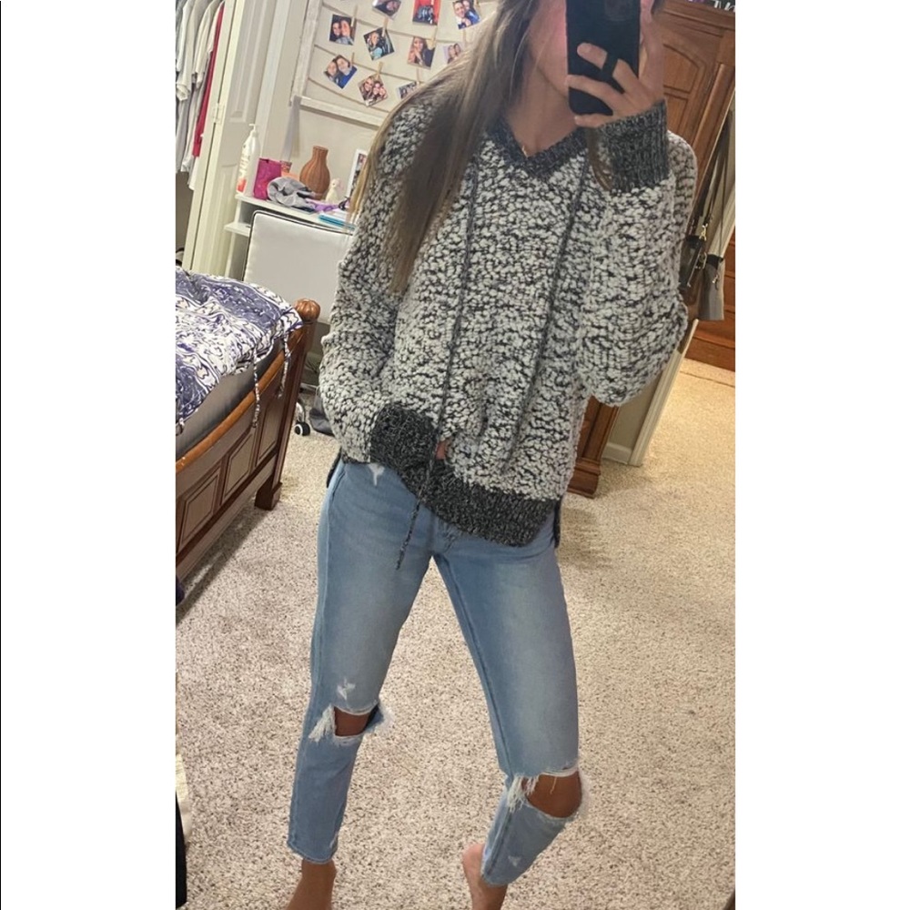 No Boundaries Hoodie